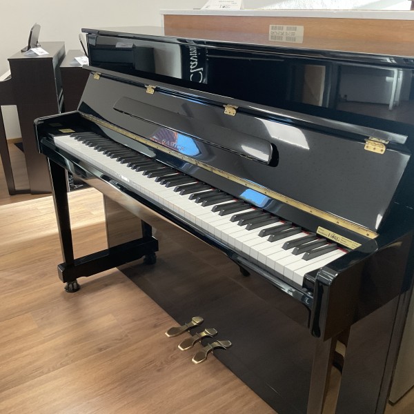 Samick Klavier, Modell JS-112